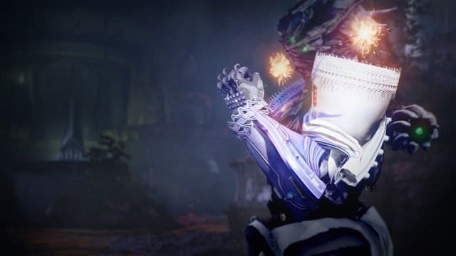 Pyrogale Gauntlets, Roaring Flames, Consecration Aspect, Sunbreaker Titan 